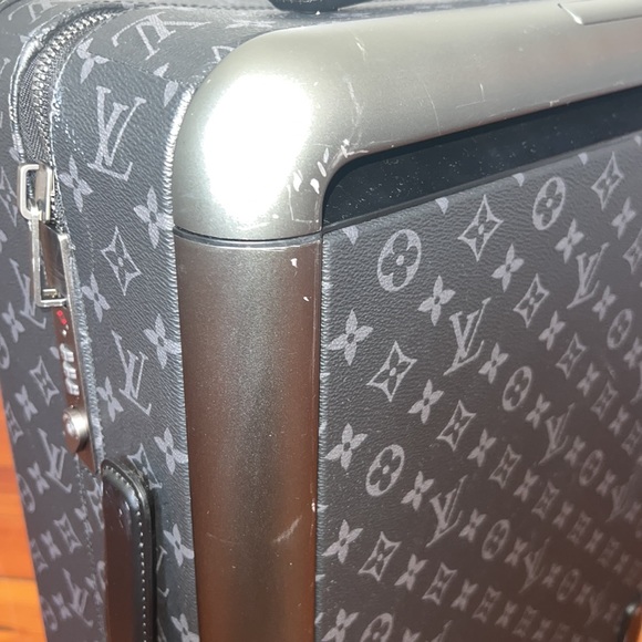 SOLD - AUTHENTIC LOUIS VUITTON
Horizon 55 travel bag - Picture 5 of 15